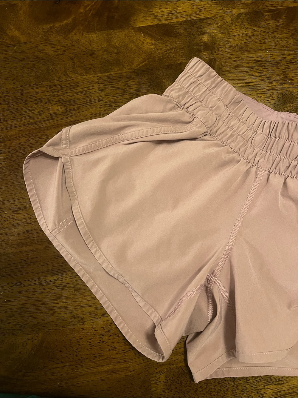 Lululemon Tracker Short V 4" Size 4 Mauve W7AZ2S - Picture 6 of 14